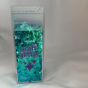 Hemway blue glitter new 3.8 oz with shaker top